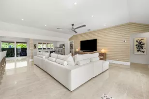 11609 N Lake Dr, Boynton Beach, FL 33436 - Photo 7