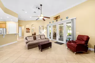 10865 NW 66th Ct, Parkland, FL 33076 - Photo 9