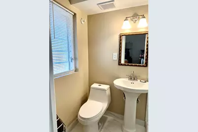 901 N Birch Road #A5, Fort Lauderdale, FL 33304 - Photo 9