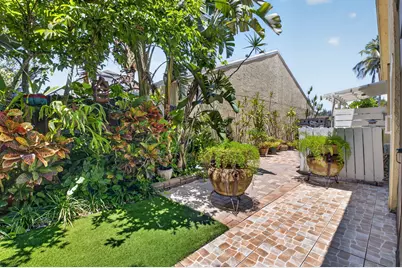 22859 N Sandalfoot Boulevard, Boca Raton, FL 33428 - Photo 27