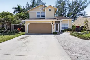 22859 N Sandalfoot Blvd, Boca Raton, FL 33428 - Photo 1