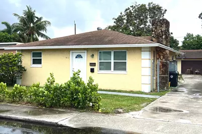 911 S D Street, Lake Worth Beach, FL 33460 - Photo 1