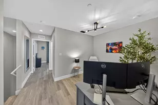 2535 NE 193rd St, Miami, FL 33180 - Photo 25