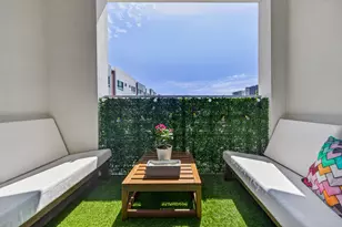 2535 NE 193rd St, Miami, FL 33180 - Photo 17