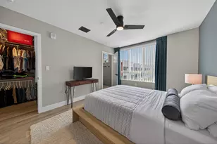 2535 NE 193rd St, Miami, FL 33180 - Photo 35