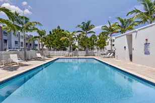 2535 NE 193rd St, Miami, FL 33180 - Photo 45