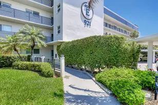 921 Spanish Cir, Delray Beach, FL 33483 - Photo 41