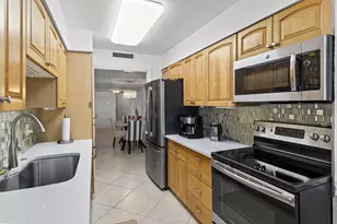 4200 N Ocean Dr, Riviera Beach, FL 33404 - Photo 23