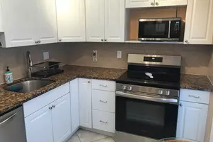 200 NE 14th Ave, Hallandale Beach, FL 33009 - Photo 15