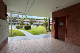 161 NE 10th Ave, Hallandale Beach, FL 33009 - Photo 13