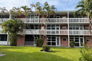 161 NE 10th Ave, Hallandale Beach, FL 33009 - Photo 7