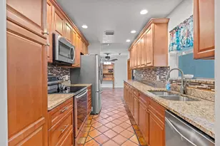 6537 Monmouth Rd, West Palm Beach, FL 33413 - Photo 11