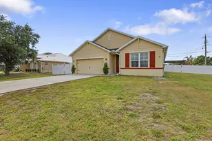 275 SW Tulip Blvd, Port Saint Lucie, FL 34953 - Photo 5