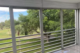 3960 Oaks Clubhouse Dr, Pompano Beach, FL 33069 - Photo 17