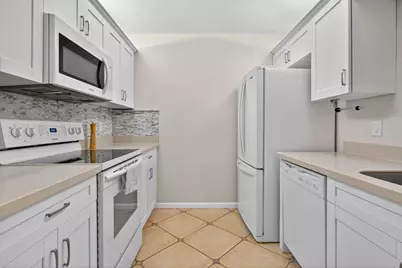 1127 E Seminole Avenue #8a, Jupiter, FL 33477 - Photo 7