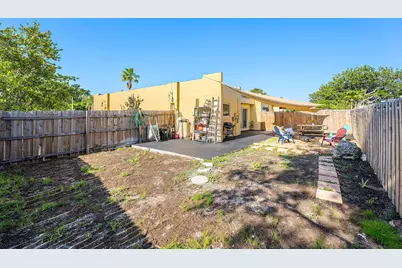 250 NW 43rd Place, Pompano Beach, FL 33064 - Photo 25