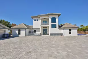 7816 Sanderling Rd, Sarasota, FL 34242 - Photo 1