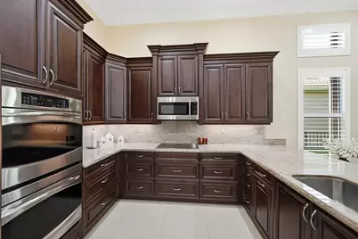 10469 Whitewind Circle, Boynton Beach, FL 33473 - Photo 11