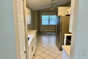 387 SW 206th Ave, Pembroke Pines, FL 33029 - Photo 7