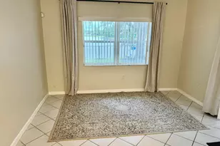 387 SW 206th Ave, Pembroke Pines, FL 33029 - Photo 9