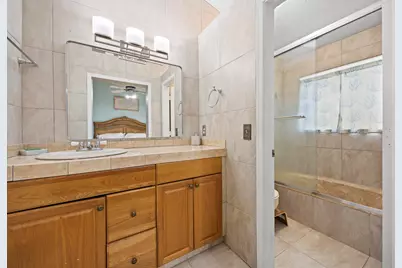 1928 E Discovery Cir Circle E, Deerfield Beach, FL 33442 - Photo 17