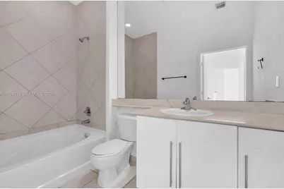 325 S Biscayne Boulevard #Lph17, Miami, FL 33131 - Photo 25