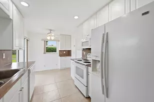 1316 SW 23rd St, Boynton Beach, FL 33426 - Photo 11