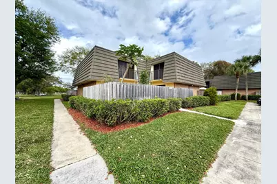 3217 32nd Way, West Palm Beach, FL 33407 - Photo 1