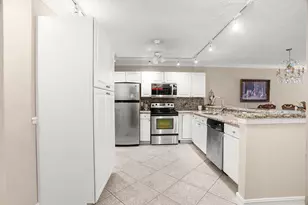 18900 Stewart Cir, Boca Raton, FL 33496 - Photo 7