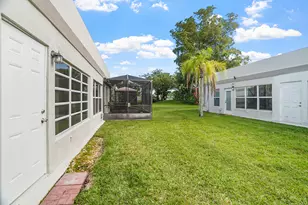 18900 Stewart Cir, Boca Raton, FL 33496 - Photo 23
