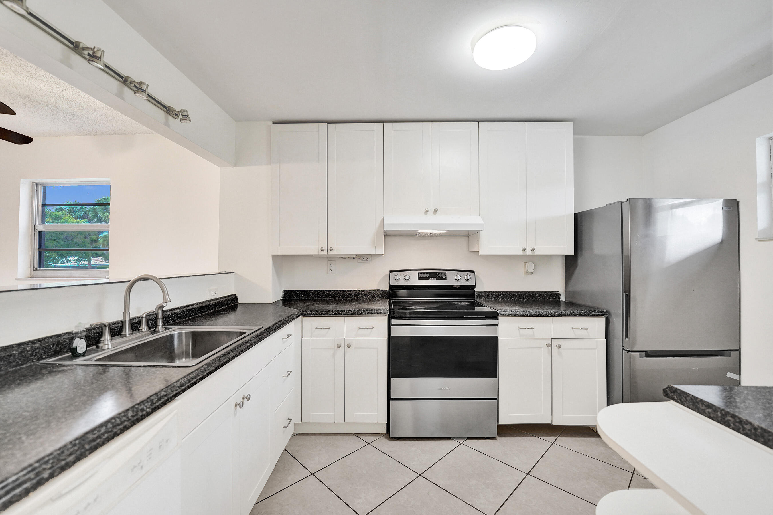 1100 NW 87th Ave #208 - 1100 NW 87th Ave #208, Coral Springs, FL 33071 Luxury Property | Jose Angel Pina