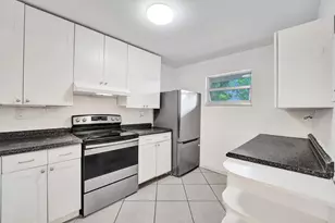 1100 NW 87th Ave, Coral Springs, FL 33071 - Photo 9