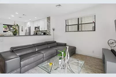 7620 NW 79th Avenue #J8, Tamarac, FL 33321 - Photo 7