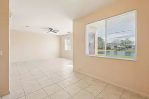 2584 SW Stockbridge Sq Square SW, Vero Beach, FL 32962 - Photo 19