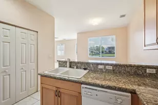 2584 SW Stockbridge Sq Square SW, Vero Beach, FL 32962 - Photo 37