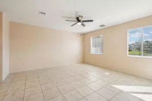 2584 SW Stockbridge Sq Square SW, Vero Beach, FL 32962 - Photo 13