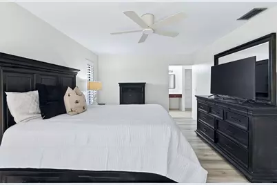 13344 Touchstone Place, Palm Beach Gardens, FL 33418 - Photo 11