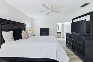 13344 Touchstone Pl, Palm Beach Gardens, FL 33418 - Photo 11