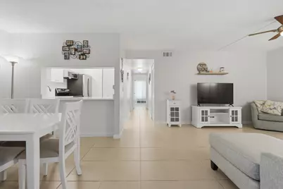 627 Sea Pine Way #D1, Greenacres, FL 33415 - Photo 5