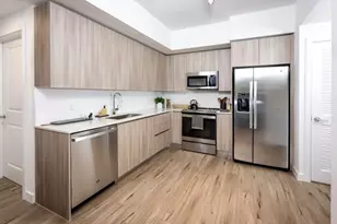7200 W 4th Ave, Hialeah, FL 33014 - Photo 29
