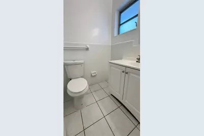 717 SE 16th Street #2, Fort Lauderdale, FL 33316 - Photo 5