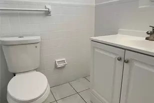 717 SE 16th St, Fort Lauderdale, FL 33316 - Photo 5