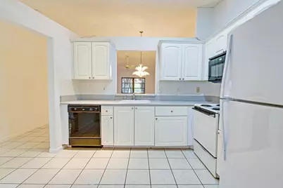 8109 Whispering Palm Drive, Boca Raton, FL 33496 - Photo 9