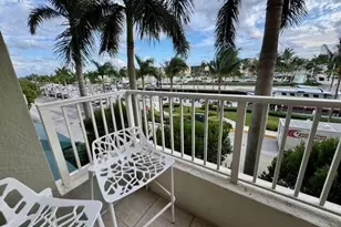 625 Casa Loma Blvd, Boynton Beach, FL 33435 - Photo 9