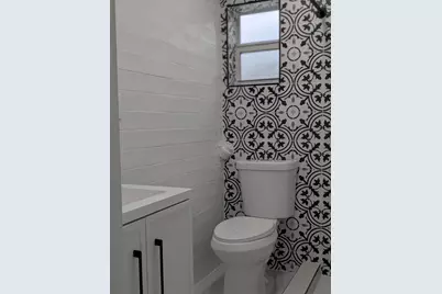 21 SE 11 Avenue #Efficiency, Fort Lauderdale, FL 33301 - Photo 9