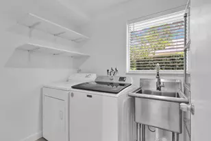 908 NE 8th Ave, Delray Beach, FL 33483 - Photo 25