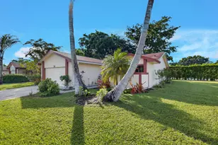 29 Fawlkland Cir, Boynton Beach, FL 33426 - Photo 1