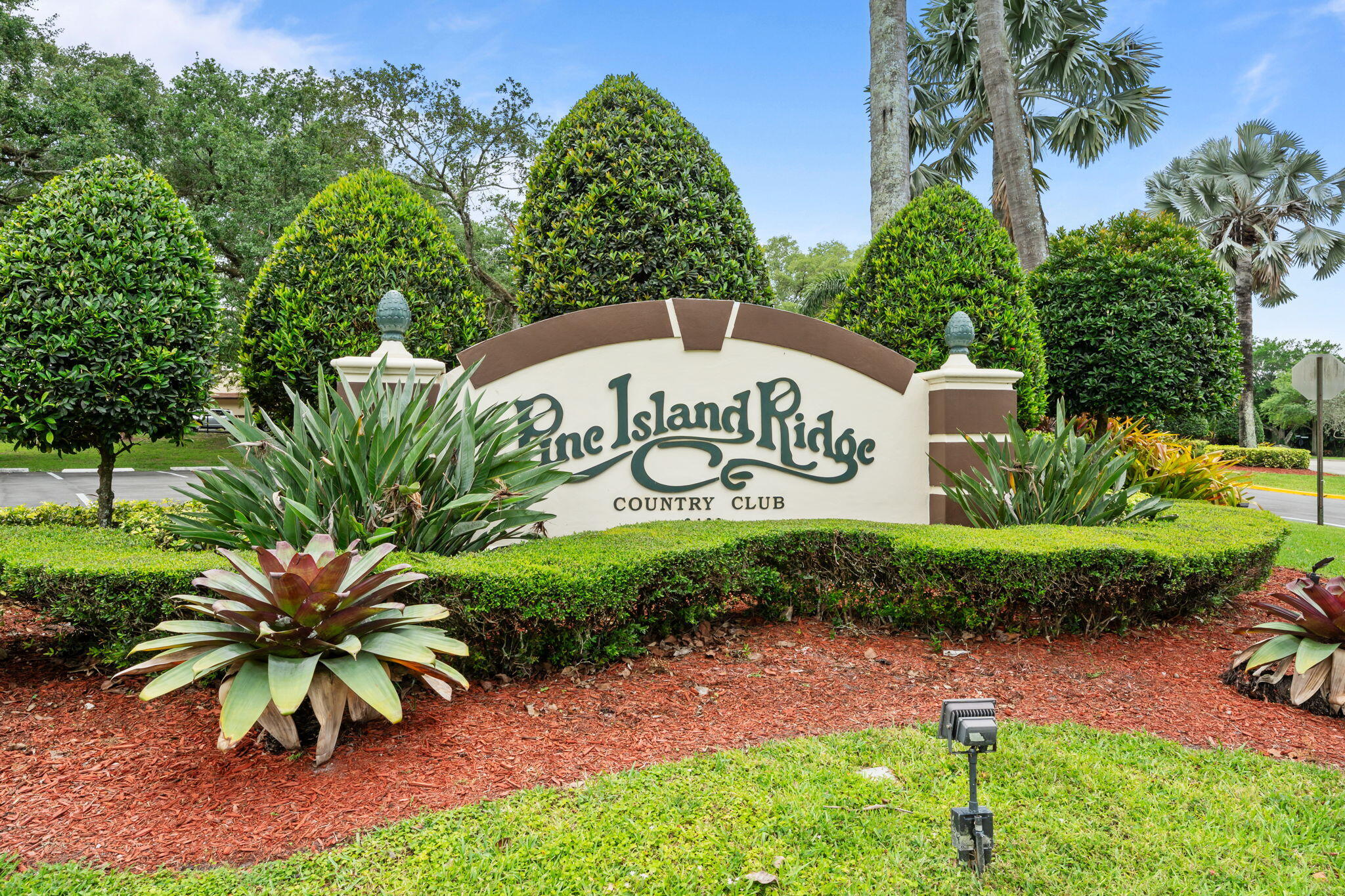 9470 Live Oak Pl #204 - 9470 Live Oak Pl #204, Davie, FL 33324 Luxury Property | Jose Angel Pina