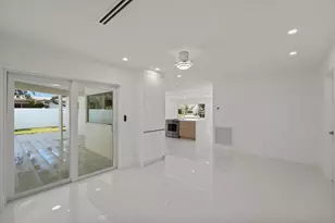 979 NW 8th St, Boca Raton, FL 33486 - Photo 43