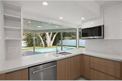 979 NW 8th Street, Boca Raton, FL 33486 - Photo 9